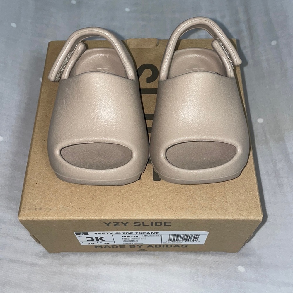 Authentic infant Yeezy slide